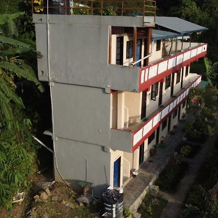 Peace Guest House Pokhara Buitenkant foto