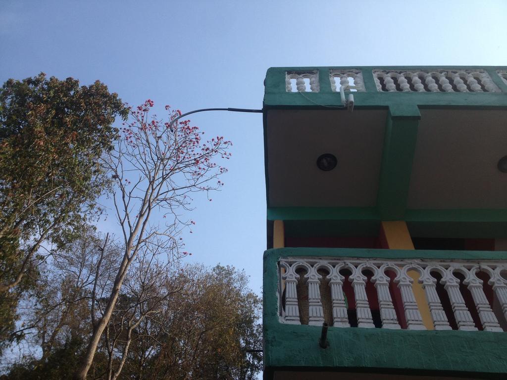 Peace Guest House Pokhara Buitenkant foto