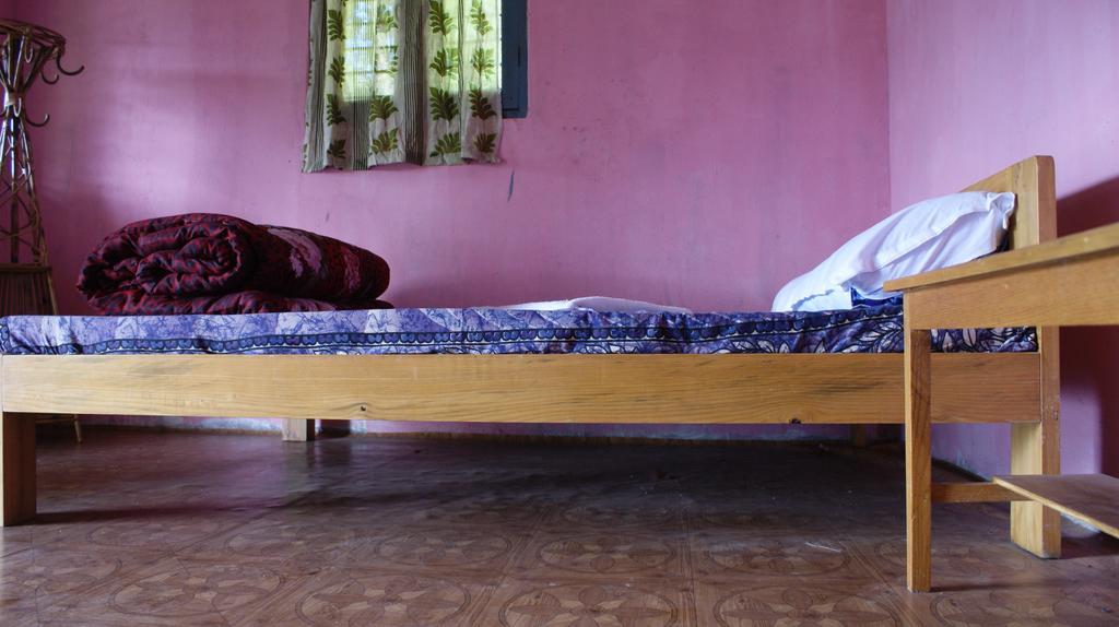 Peace Guest House Pokhara Buitenkant foto