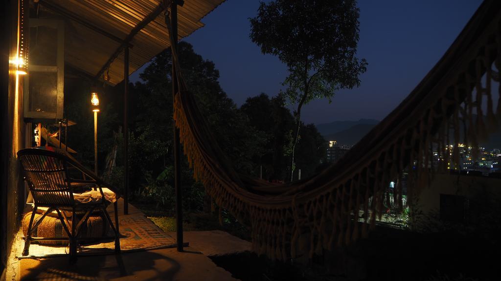 Peace Guest House Pokhara Buitenkant foto