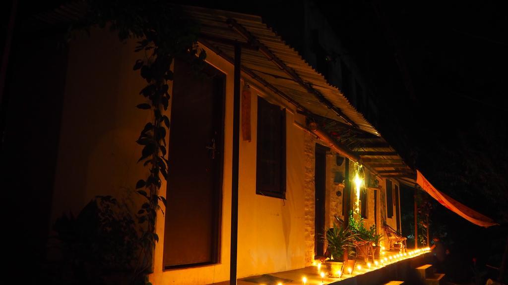 Peace Guest House Pokhara Buitenkant foto