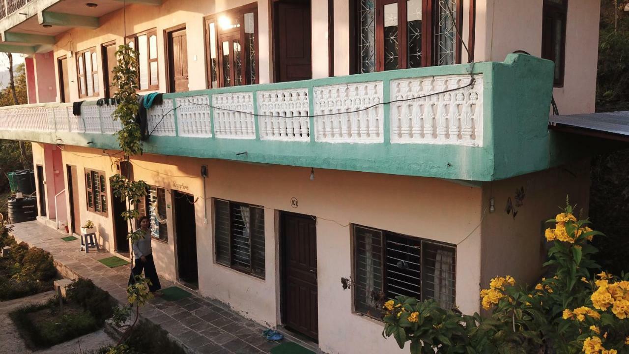 Peace Guest House Pokhara Buitenkant foto